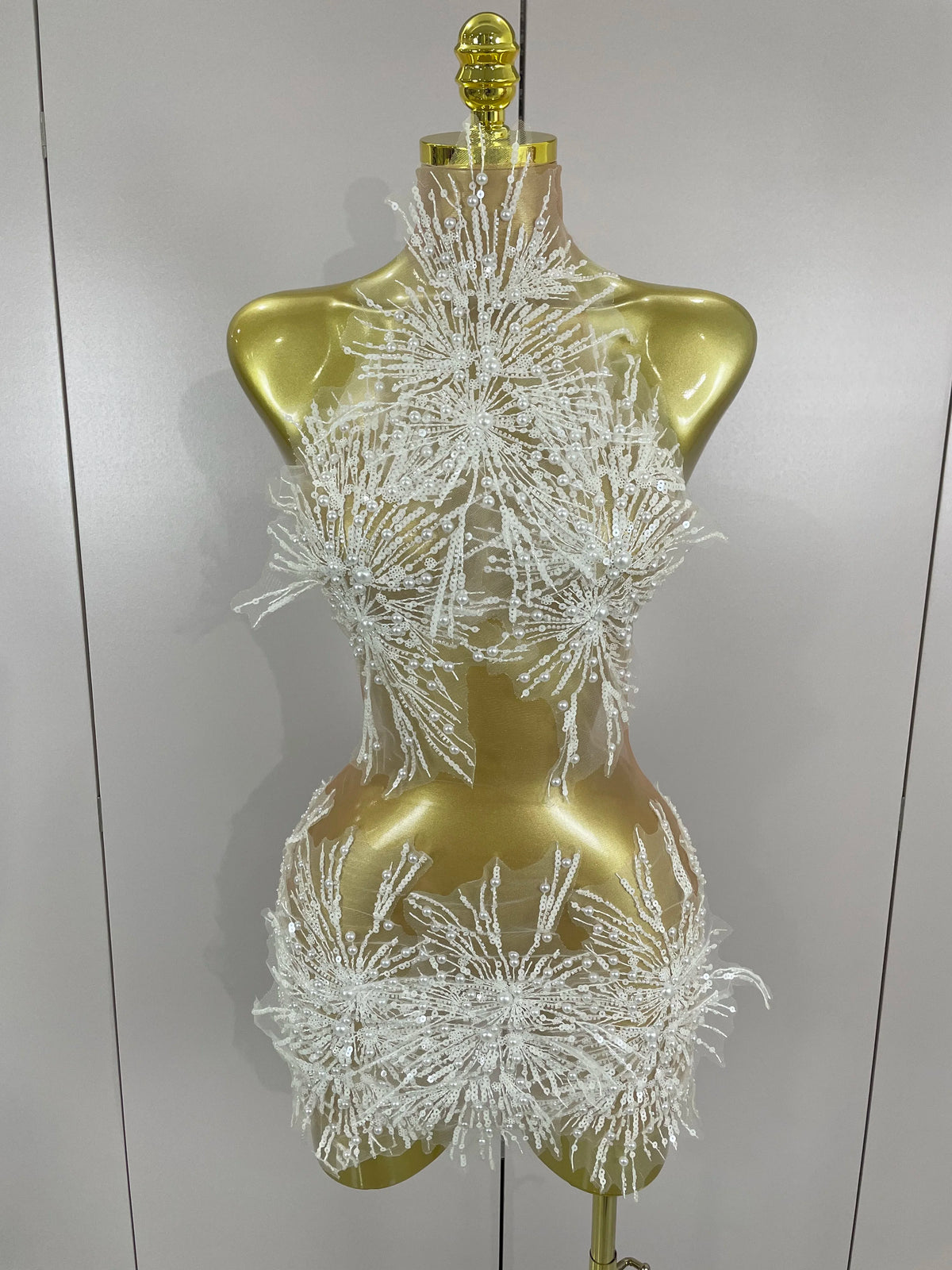Sexy Pearl Sequins Tassel Glitter Mini Dress | Strapless Sleeveless Sheath Club Party Dress | Premium Slight-Stretch Slim Fit Stage Performance Outfit | Luxury Applique Nightclub Singer Vestido Luxegan