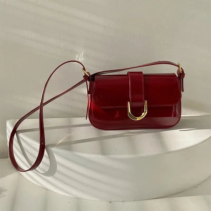 Classic PU Leather Horseshoe Buckle Casual Crossbody Bag | Solid Color Small Shoulder Bag with Zipper Closure Women Clutch Purse Luxegan