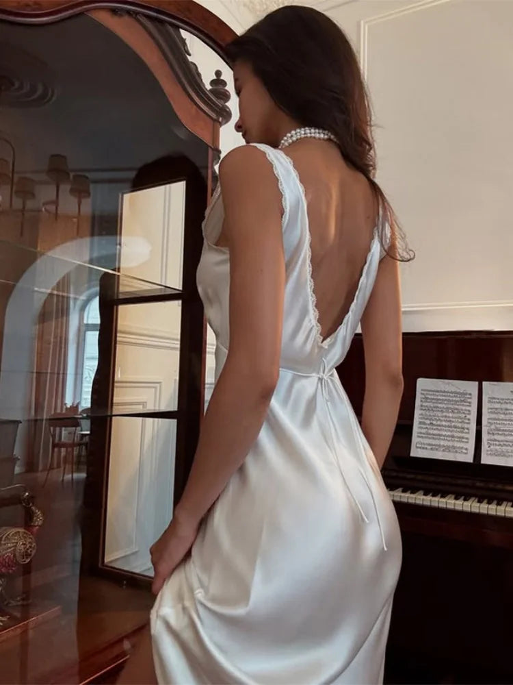 Women's Elegant White Satin Sheath Party Dress | Sexy Deep V-Neck Lace-Up Patchwork Gown | Sweet Sleeveless Tank Camisole Vestido | Premium Medium Stretch Knit Slim Fit Knee-Length Dress Model KP11456 Luxegan