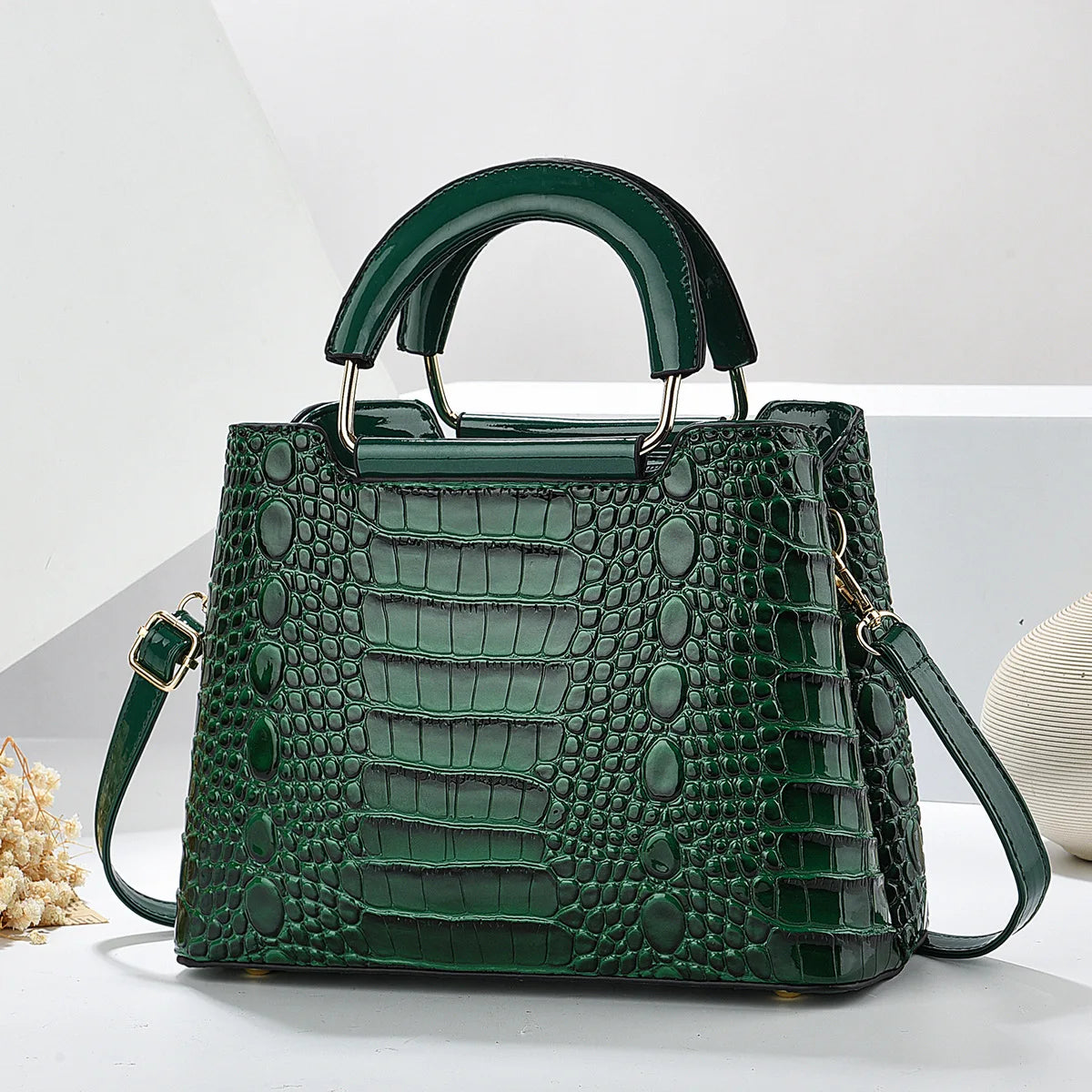 High-Quality Leather Luxury Handbags | Designer Women's Crossbody & New Shoulder Bags Luxegan