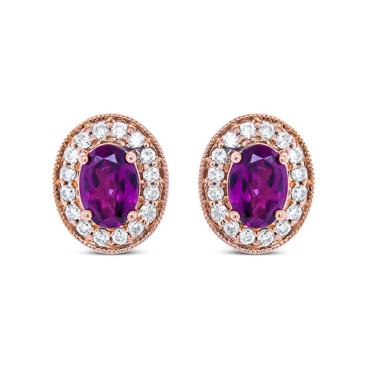 Pendientes de halo de oro rosa de 14 quilates con granate talla oval de 7x5 mm y diamantes redondos de 3/8 quilates (color G-H, claridad SI1-SI2)