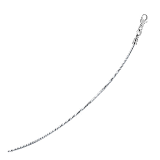 Collar de oro blanco de 14k con cadena Omega redonda