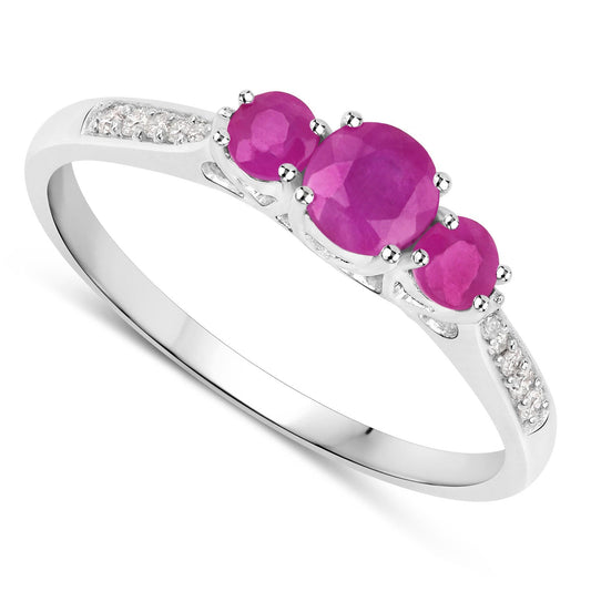 Anillo de oro blanco de 14K con rubí genuino de 0,61 quilates y diamantes blancos