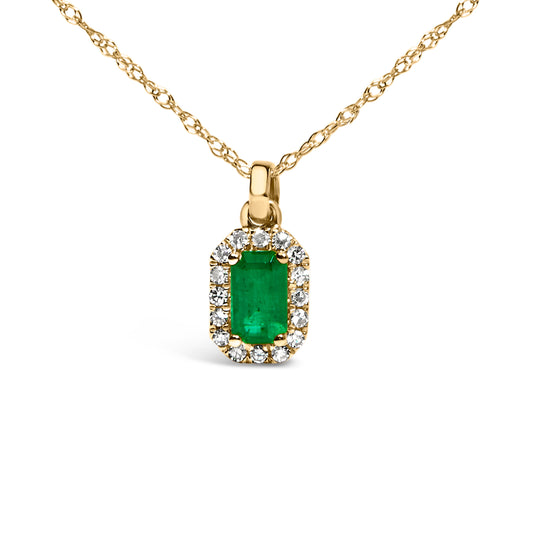 Collar con colgante de oro amarillo de 10K, esmeralda verde de 5x3mm y halo de diamantes con forma octogonal de 45,72 cm (color I-J, claridad I1-I2)
