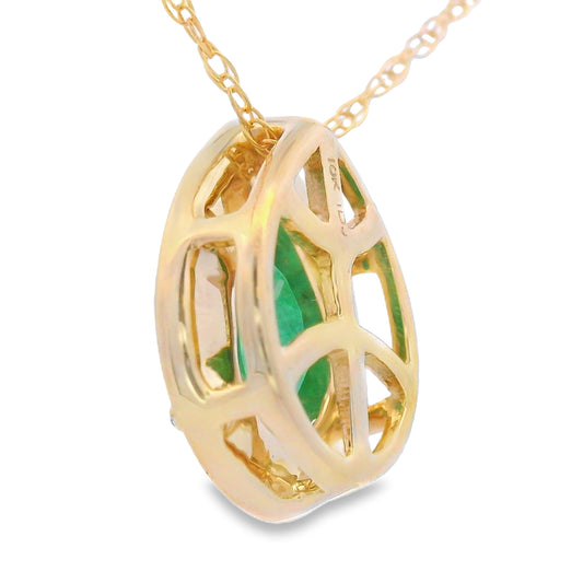 Colgantes de moda de diamante esmeralda de .41 ct de oro amarillo de 10 kt