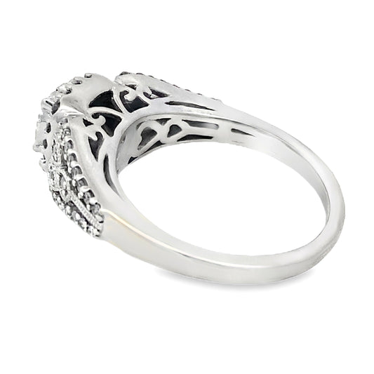 Anillo de diamante de 0,50 ct de oro blanco de 10 kt