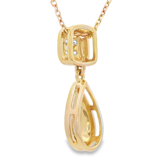 Colgantes de moda con diamantes de .04ct en oro amarillo de 10kt