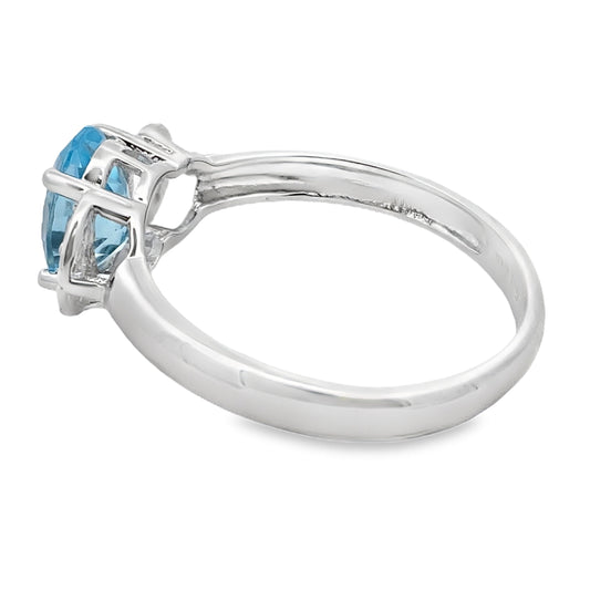 Anillos de banda de moda de oro blanco de 10 KT con diamantes de topacio azul