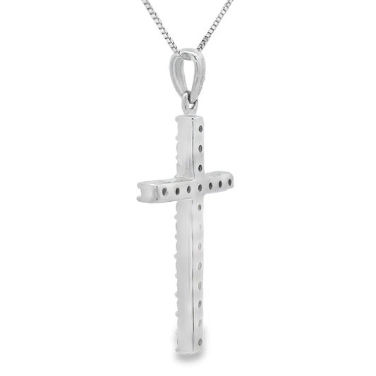 Colgante de cruz religiosa con diamante de 0,25 ct en oro blanco de 14 kt
