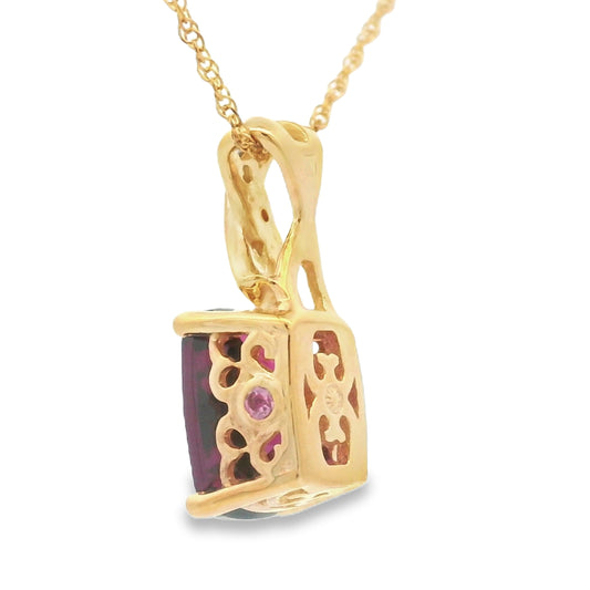 Colgantes de moda con granate de 1,63 ct y diamantes en oro amarillo de 10 kt