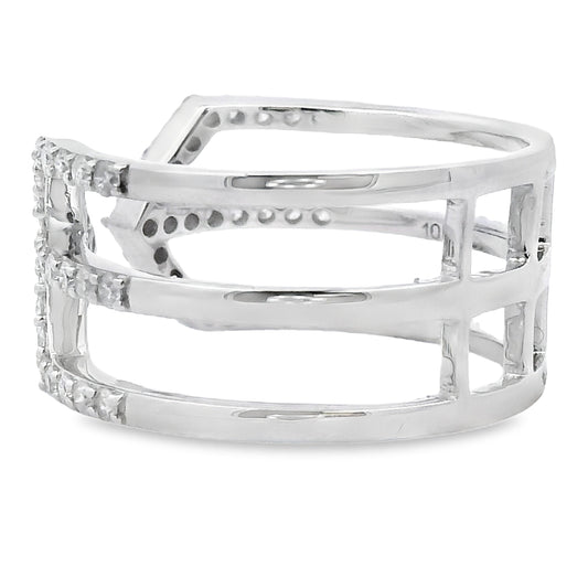 Anillo de diamante de 0,50 ct de oro blanco de 10 kt