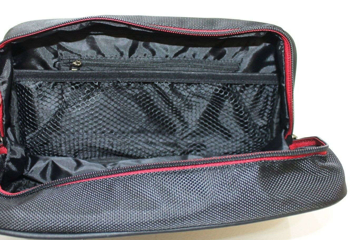 James Bond, 007, Toiletry, GWP Textile Pouch, Black, 28 x 15 x 10 cm - view 2