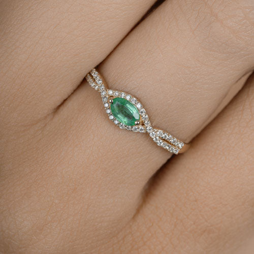 Anillo de oro amarillo de 14 quilates con esmeralda zambiana auténtica de 0,32 quilates y diamante blanco