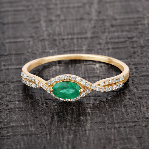 Anillo de oro amarillo de 14 quilates con esmeralda zambiana auténtica de 0,32 quilates y diamante blanco