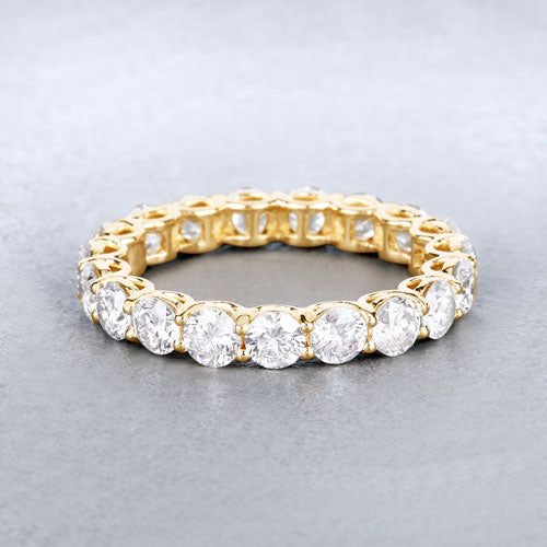 Anillo de oro amarillo de 14 quilates con diamante cultivado en laboratorio de 3,00 quilates