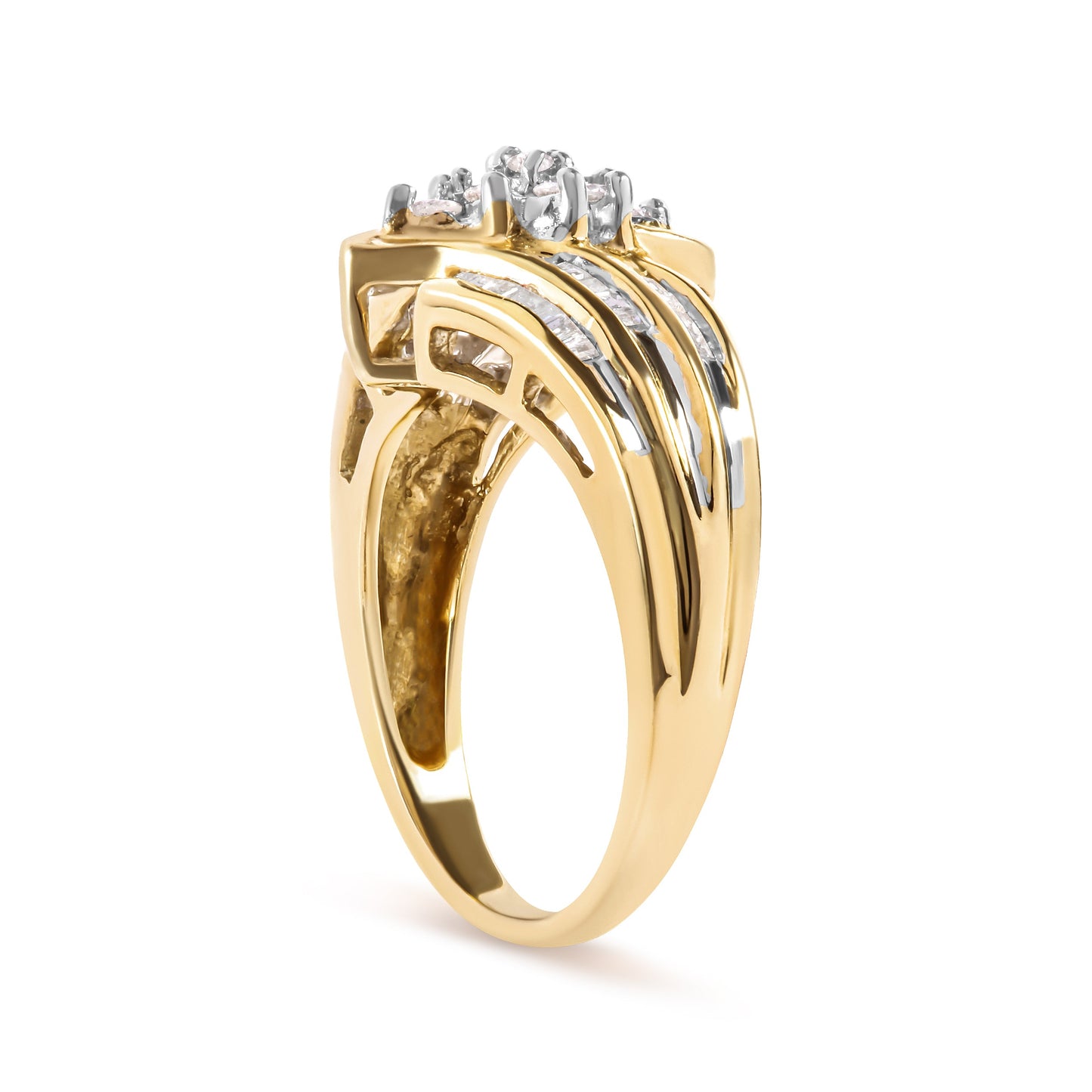 Anillo de oro amarillo de 10 qt con cabeza de racimo de diamantes redondos y talla baguette de 1/2 quilate de peso total y montura con engaste de canal (color H-I, claridad I1-I2) - Talla de anillo 7