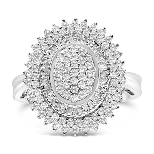 Anillo de cóctel de plata de ley con halo ovalado de diamante de 2,0 Cttw