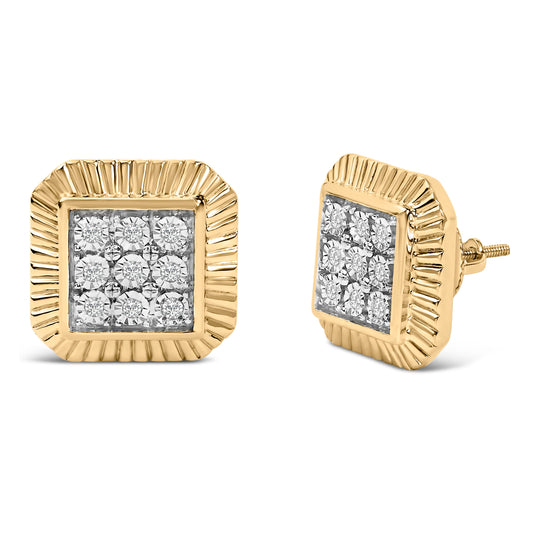 Pendientes de botón con halo texturizado de diamantes de 1/6 quilate de plata de ley .925 chapados en oro amarillo de 10 K