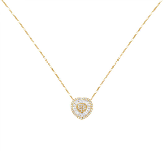 Collar con colgante de corazón de diamante de oro amarillo de 10 quilates (1/2 cttw, color H-I, claridad I1-I2)
