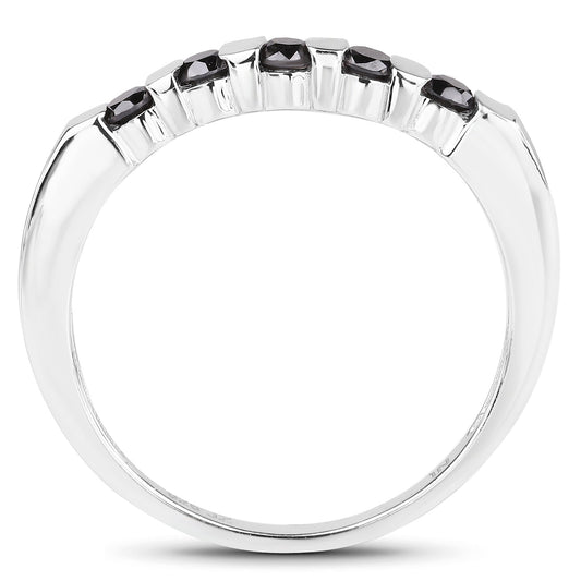 Anillo de Plata de Ley .925 con Diamante Negro Genuino de 0,50 Quilates