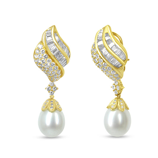 Pendientes Colgantes con Clip de Oro Amarillo de 18k con Perlas de los Mares del Sur, Diamantes Redondos y Talla Baguette de 7.0 Cttw (Color F-G, Claridad VS1-VS2)