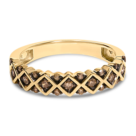 Anillo de banda geométrica de oro amarillo de 10K chapado en plata esterlina .925 con diamantes color champaña de 1/4 Cttw - Talla 7
