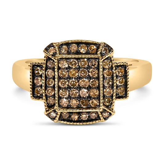 Anillo escalonado de 10K chapado en oro amarillo .925 Plata de ley 1/2 Cttw con diamante color champán - Talla 7