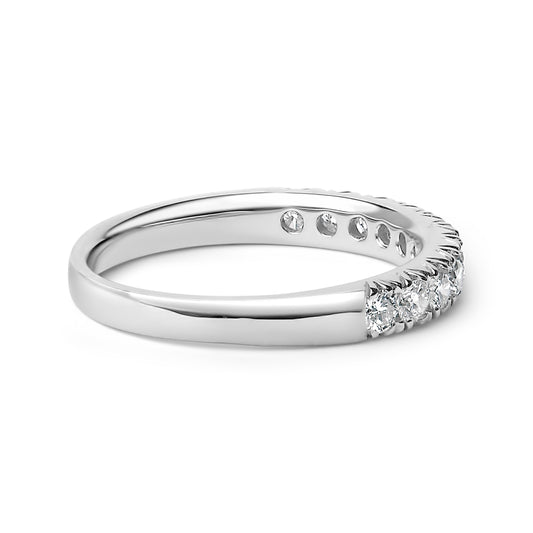 Anillo clásico de 11 piedras con diamantes redondos de 1/2 quilate engarzados en oro blanco de 14 quilates