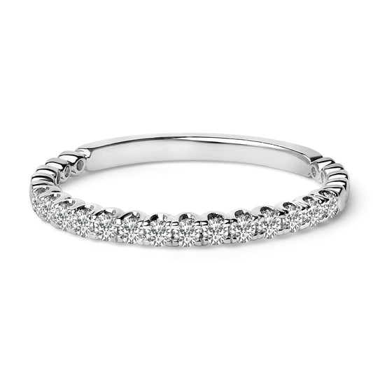 Anillo de boda de oro blanco de 14K con diamantes redondos de 1/4 Cttw engastados con garras