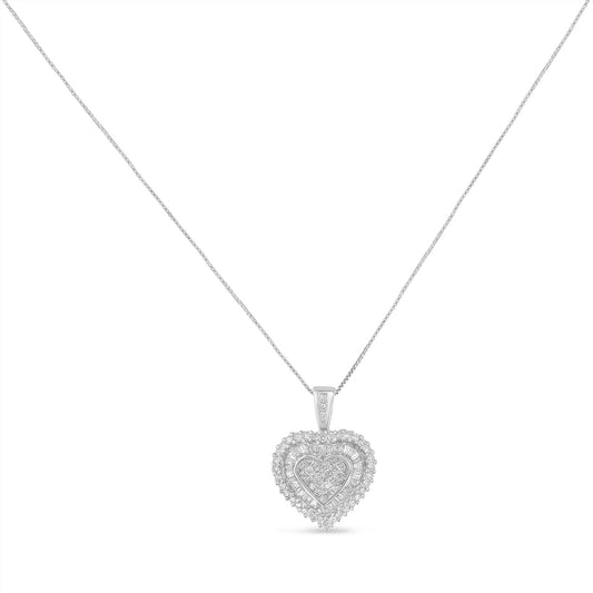 Collar con colgante de corazón de oro blanco de 10 K con diamantes de 1 ct. en total, talla múltiple (H-I, I1-I2)