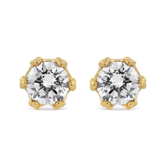 Pendientes de oro blanco de 14 quilates con diseño de corona y diamante redondo de 1/2 quilate (color I-J, claridad I1-I2)
