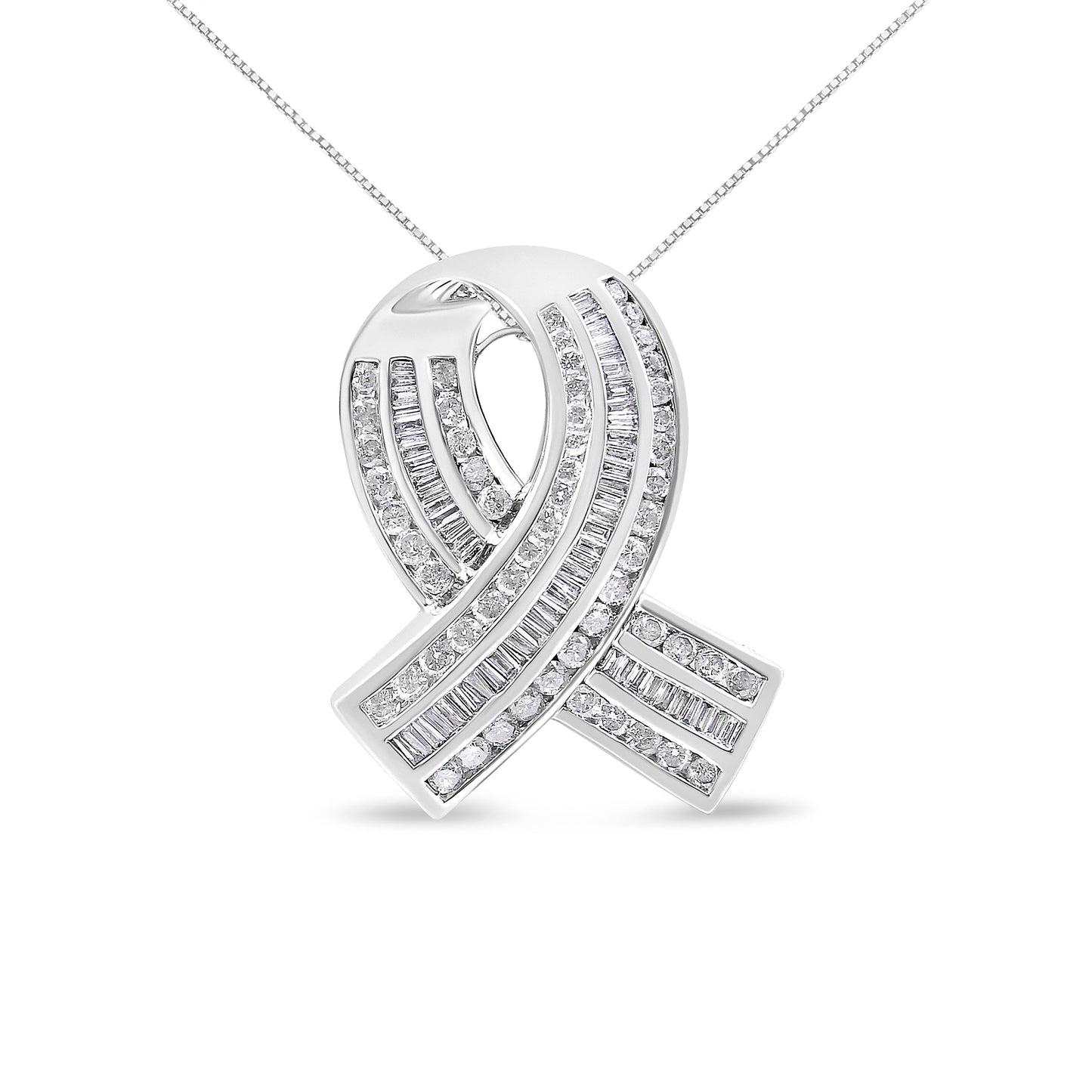 Colgante de cinta de concientización de oro blanco de 14 quilates con diamantes redondos y baguette engastados en canal de 2 5/8 Cttw (color H-I, claridad I1-I2) - Cadena no incluida