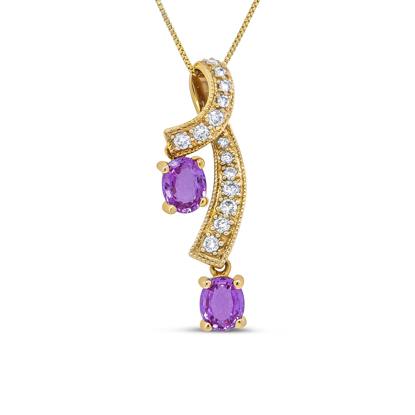 Collar con colgante de zafiro rosa ovalado de 6x4 mm de oro amarillo de 14 quilates y diamantes redondos de 1/5 quilates (color H-I, claridad SI1-SI2)