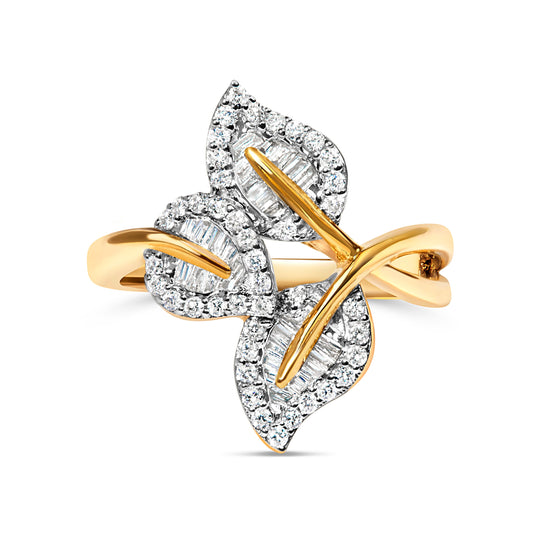 Anillo de hoja triple con diamantes redondos y baguette de 1/2 quilate engarzados en plata de ley .925 con baño de oro amarillo de 18 quilates (color I-J, claridad I1-I2) - Talla 5