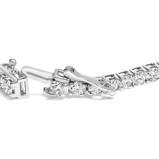 Pulsera de tenis de 7" de oro blanco de 14K con diamantes cultivados en laboratorio de 7.0 cttw engastados con 4 puntas