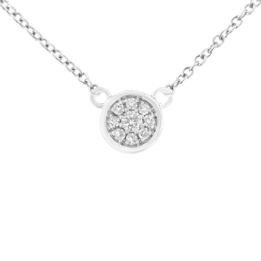 Collar con colgante de flor de diamantes de oro blanco de 10K y 1/4 Cttw (color I-J, claridad I2-I3) - Cadena ajustable de 16-18"