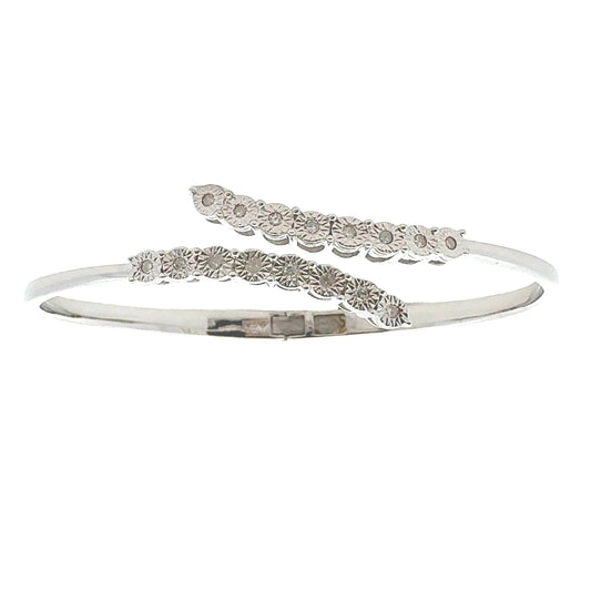 Pulsera de plata de ley tipo brazalete con diamante de .25 quilates