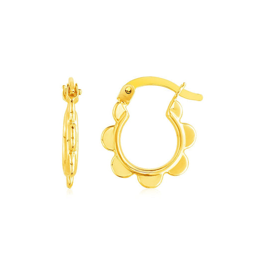 Pendientes de aro festoneados de oro amarillo de 14 quilates