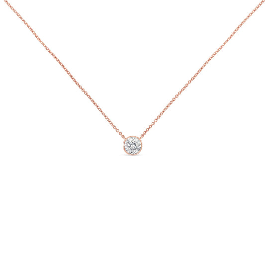 Colgante Solitario Moderno de Oro Rosa de 10K con Diamante Redondo Brillante de 1/3 Quilate Engastado en Bisel, en Cadena de 16"-18" (Color H-I, Claridad SI2-I1)