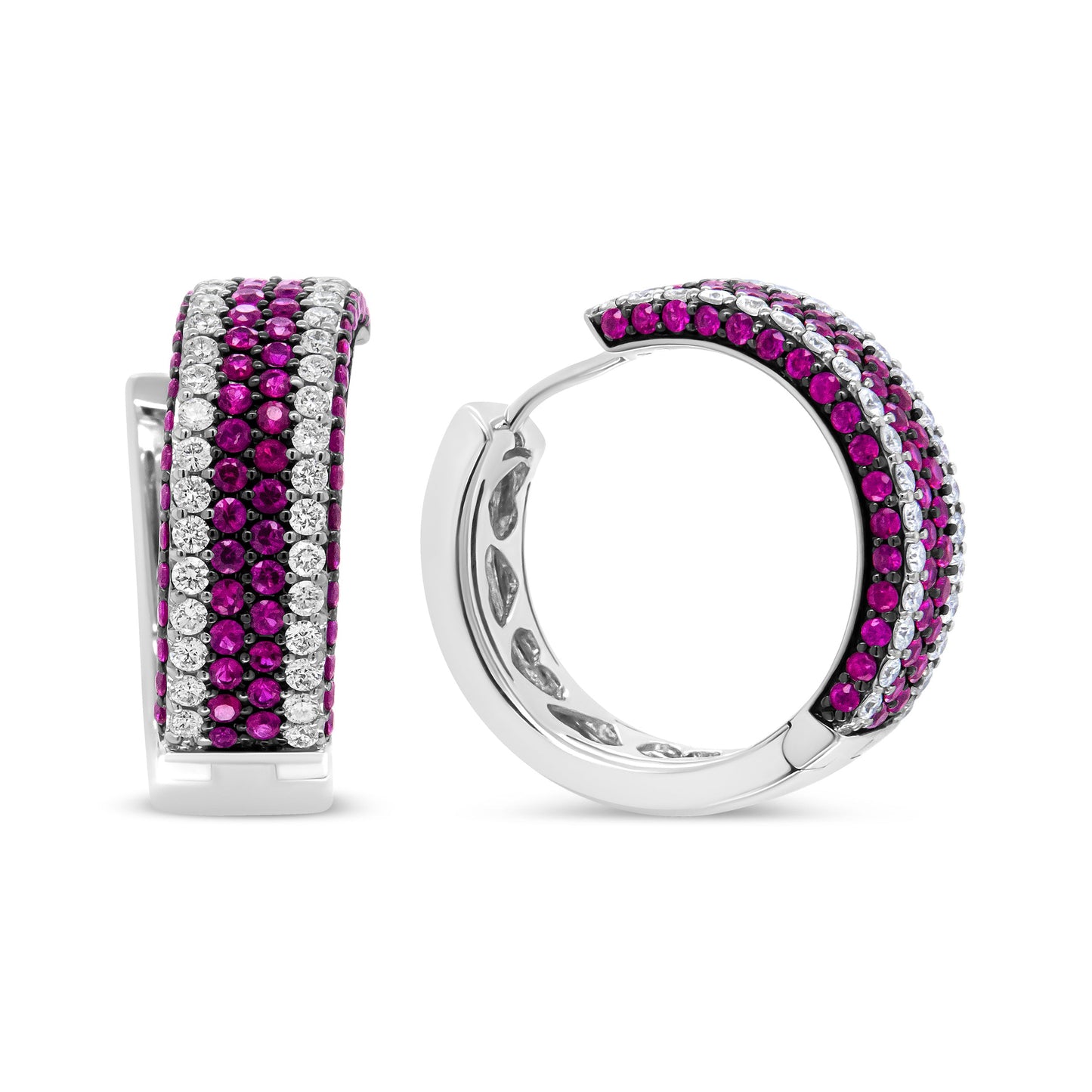 Pendientes de aro calados Swish de oro blanco de 18 K con diamantes de 1 7/8 ct. y rubíes redondos de 1 mm (color F-G, claridad VS1-VS2)