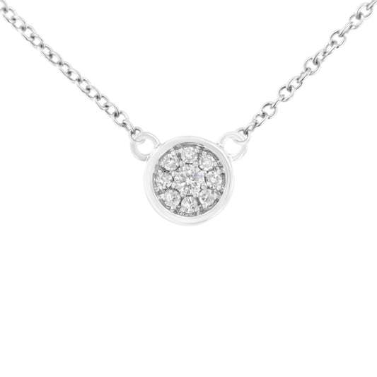 Collar con colgante de flor de diamantes de oro blanco de 10K y 1/4 Cttw (color I-J, claridad I2-I3) - Cadena ajustable de 16-18"