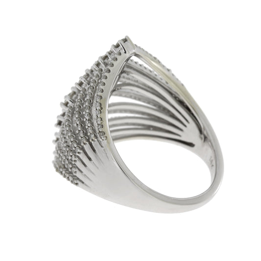 Anillo de diamante de 1,00 ct de oro blanco de 14 kt
