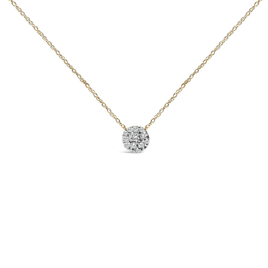 Collar con colgante de grupo de diamantes de 3/8 quilates de plata de ley chapada en oro amarillo de 14 quilates