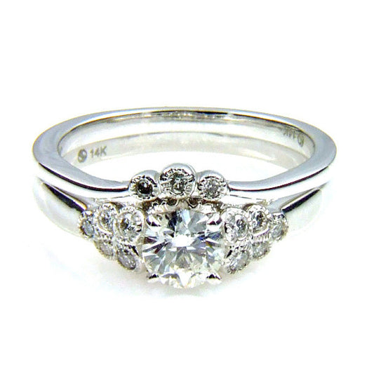 Anillo de compromiso estilo antiguo de 0,90 qt y oro blanco de 14 K