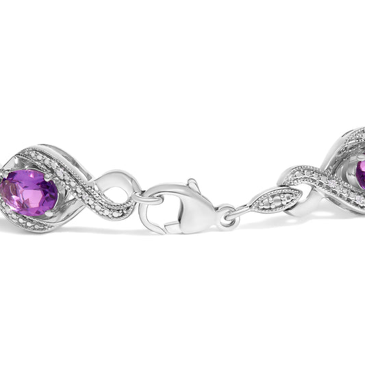 Pulsera de tenis con cruz de amatista ovalada de 7x5 mm y diamante natural redondo de 1/10 Cttw de plata de ley .925 (color I-J, claridad I1-I2) - 7"