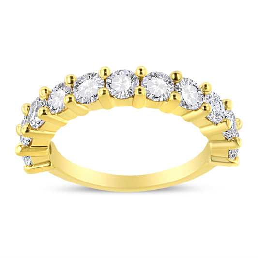 Anillo de banda de 11 piedras de plata de ley .925 chapada en oro amarillo de 14 quilates con diamantes redondos de 2,00 quilates en engaste de garras compartidas (color J-K, claridad I1-I2) - Talla 7