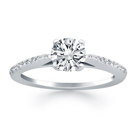 Anillo de compromiso de oro blanco de 14k con micro garras de diamantes y diseño catedral