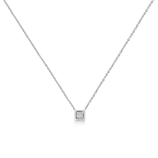 Collar con colgante de oro blanco de 10 qt con forma cuadrada de diamante de talla redonda engastado en milagro de 0,10 qt (color H-I, claridad SI2-I1) de 45,72 cm