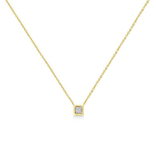 Collar con colgante cuadrado de 45,72 cm de oro amarillo de 10 K enchapado en plata de ley .925 con 1/10 quilates de diamante redondo en engaste de ilusión (color K-L, claridad I2-I3)