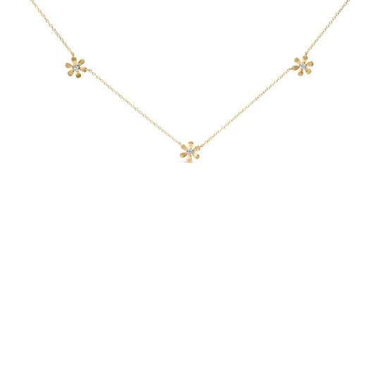 Cadena con colgante de estación floral con diamantes de oro amarillo de 10 quilates y 1/8 Cttw (Color I-J, Claridad I1-I2)